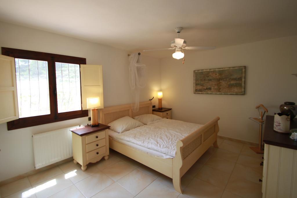 Chrisuli - Well Furnished Villa With Panoramic Views In Moraira Rom bilde